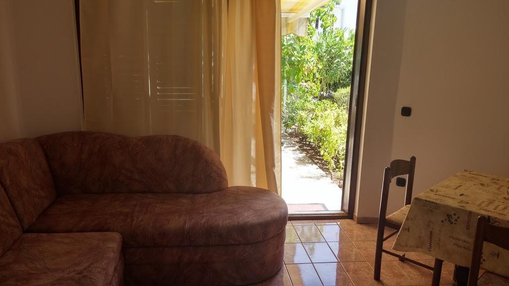 פטרצ'אנה Apartman Duje מראה חיצוני תמונה
