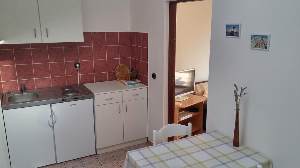 פטרצ'אנה Apartman Duje מראה חיצוני תמונה
