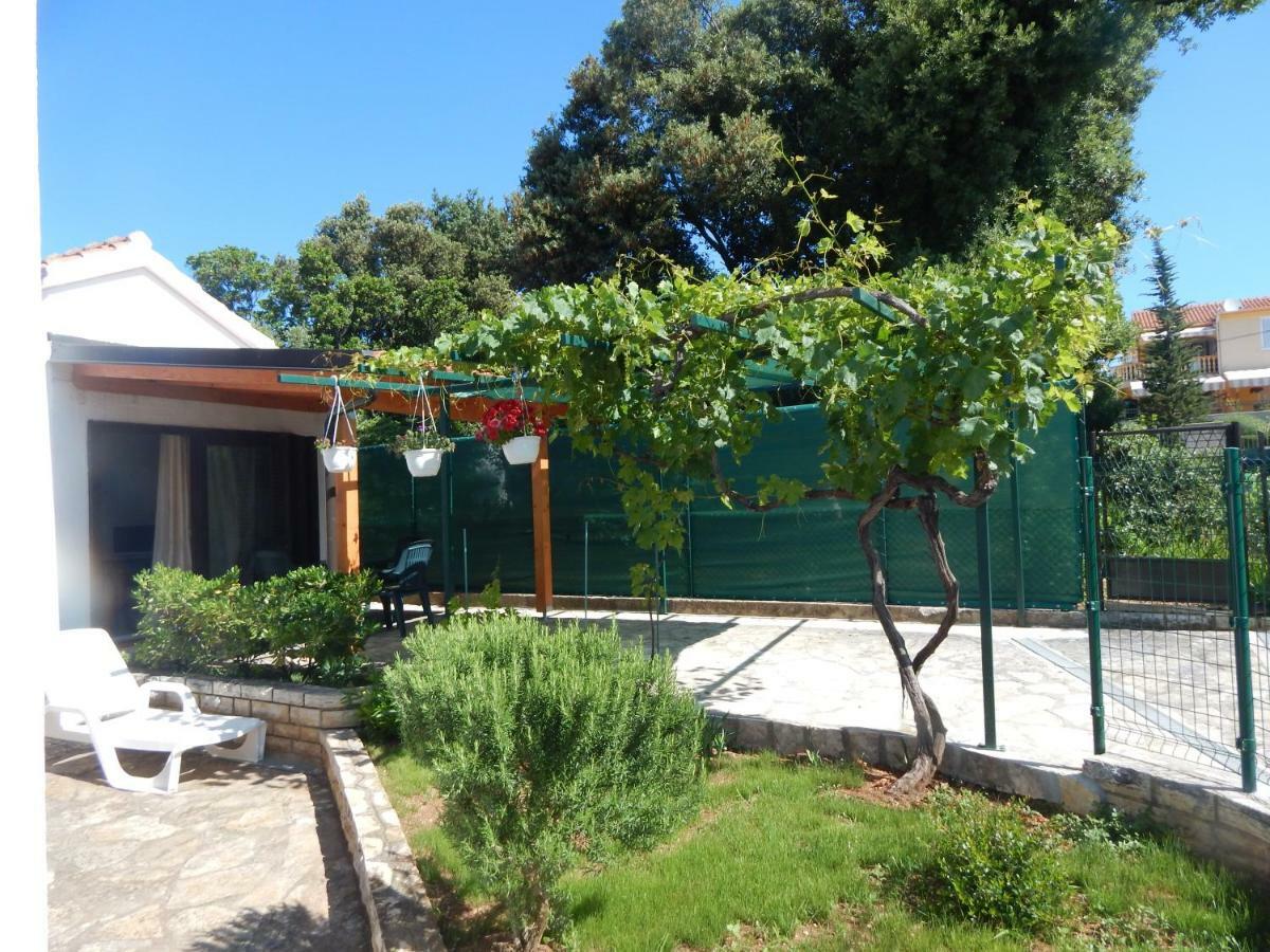 פטרצ'אנה Apartman Duje מראה חיצוני תמונה