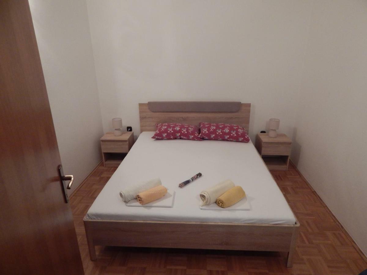 פטרצ'אנה Apartman Duje מראה חיצוני תמונה