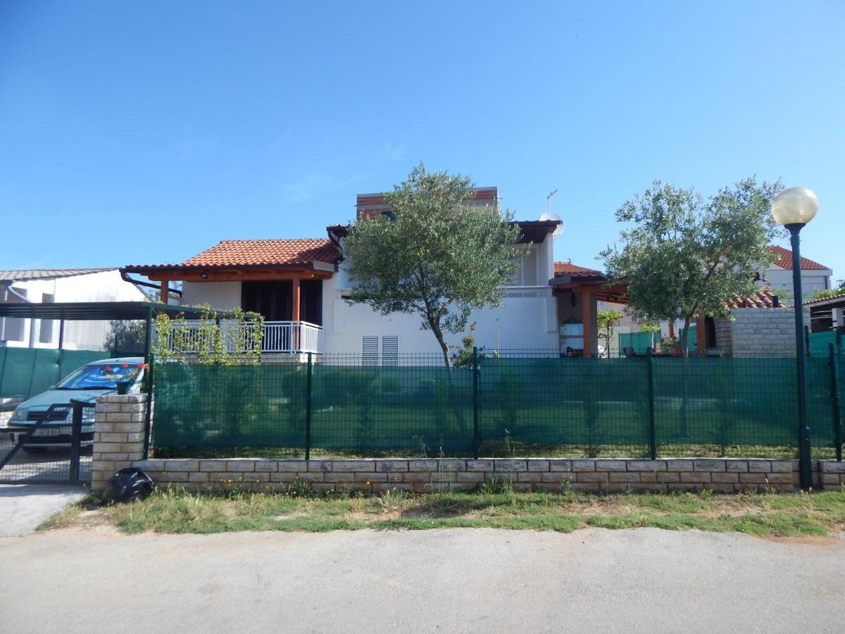 פטרצ'אנה Apartman Duje מראה חיצוני תמונה